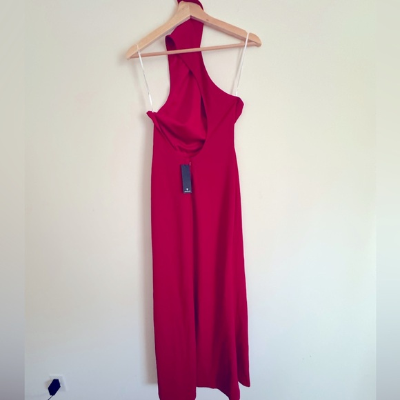 NWT Lulus asymmetric red formal dress - M - Picture 3 of 4
